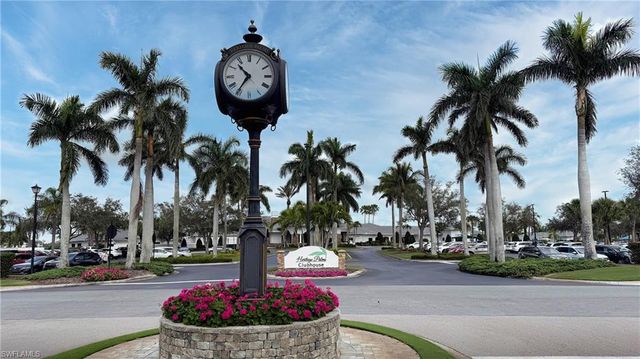 8083 Queen Palm LN 424, Fort Myers, FL 33966