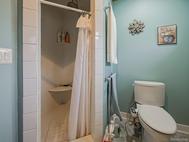 416 Detroit Avenue, Royal Oak, MI 48073