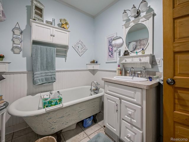 416 Detroit Avenue, Royal Oak, MI 48073