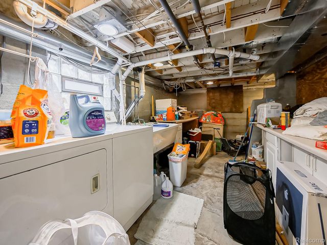 416 Detroit Avenue, Royal Oak, MI 48073