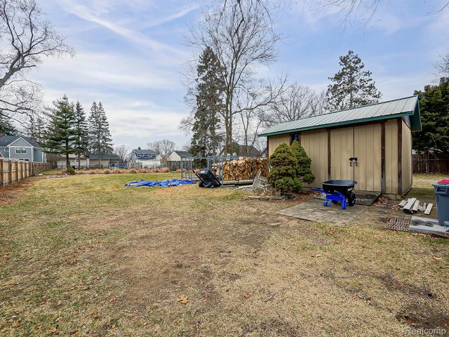 416 Detroit Avenue, Royal Oak, MI 48073