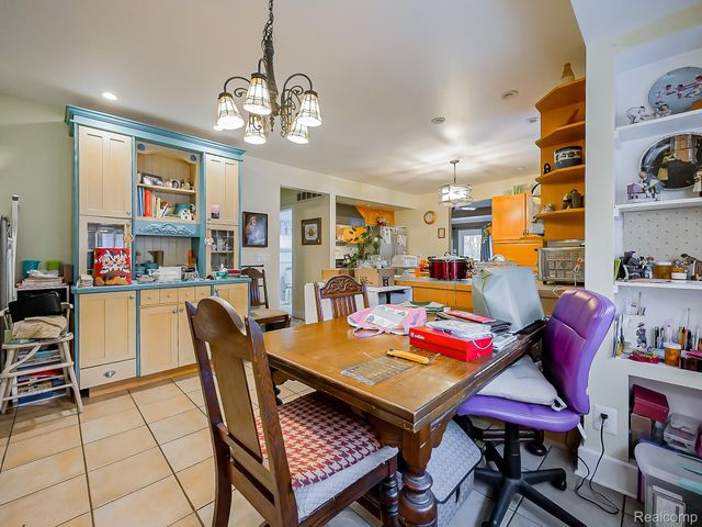 416 Detroit Avenue, Royal Oak, MI 48073