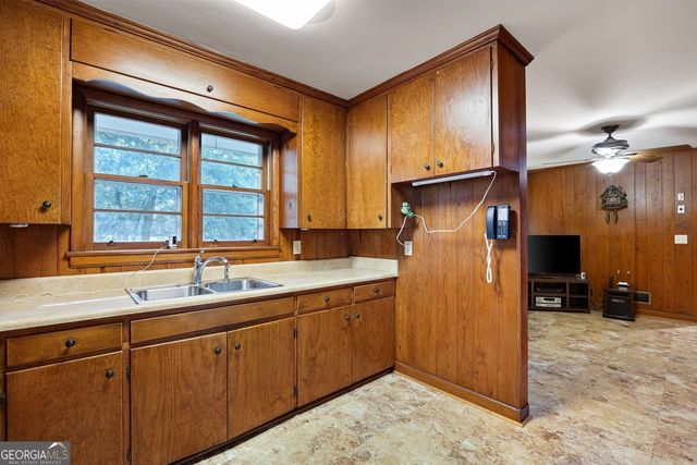 1589 Hammond Woods Circle SW, Marietta, GA 30008