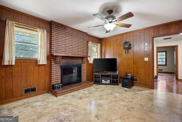 1589 Hammond Woods Circle SW, Marietta, GA 30008