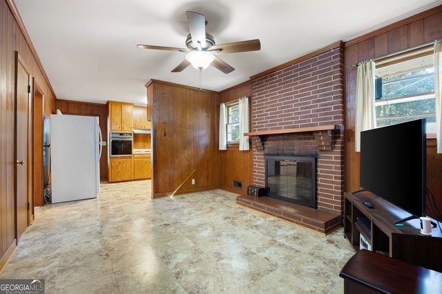 1589 Hammond Woods Circle SW, Marietta, GA 30008