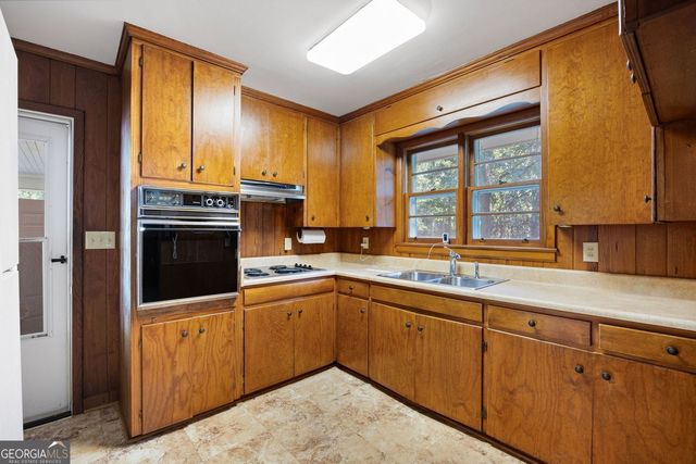 1589 Hammond Woods Circle SW, Marietta, GA 30008