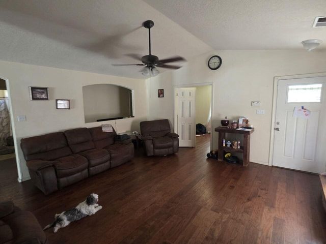 2767 Sundance Kid Drive SW, Albuquerque, NM 87121