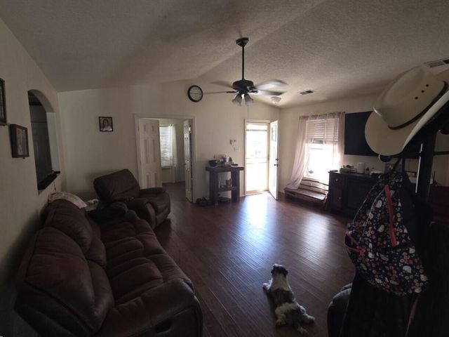2767 Sundance Kid Drive SW, Albuquerque, NM 87121