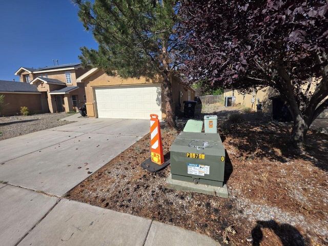 2767 Sundance Kid Drive SW, Albuquerque, NM 87121
