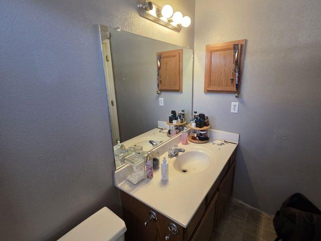 2767 Sundance Kid Drive SW, Albuquerque, NM 87121