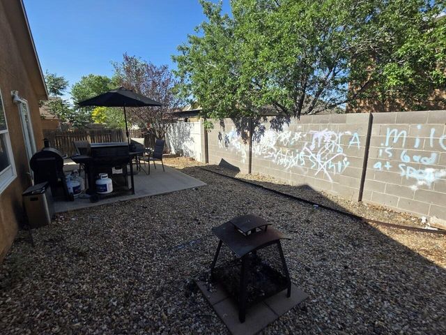 2767 Sundance Kid Drive SW, Albuquerque, NM 87121