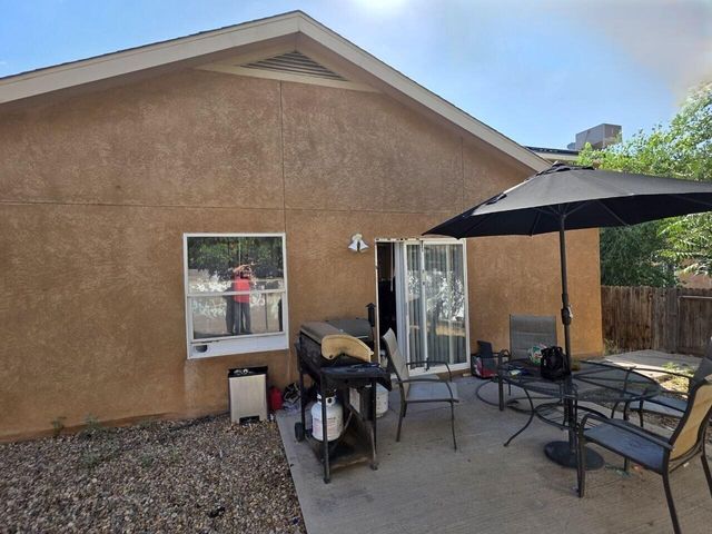 2767 Sundance Kid Drive SW, Albuquerque, NM 87121