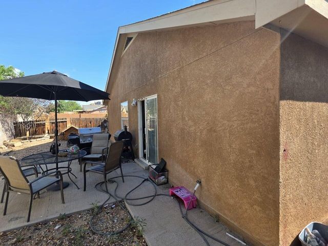 2767 Sundance Kid Drive SW, Albuquerque, NM 87121