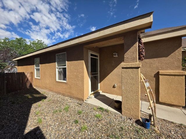 2767 Sundance Kid Drive SW, Albuquerque, NM 87121