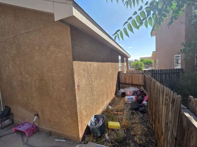 2767 Sundance Kid Drive SW, Albuquerque, NM 87121