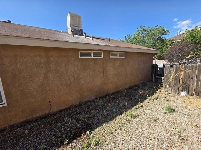 2767 Sundance Kid Drive SW, Albuquerque, NM 87121