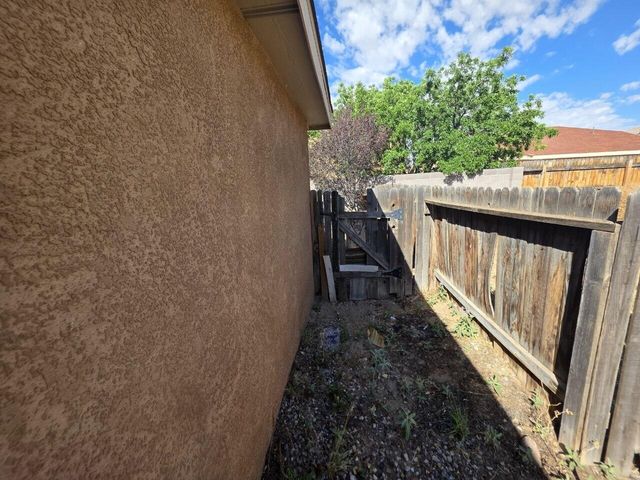 2767 Sundance Kid Drive SW, Albuquerque, NM 87121