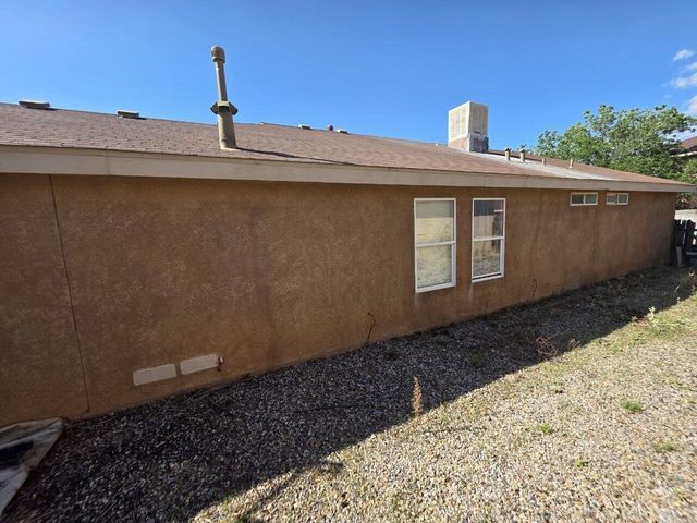 2767 Sundance Kid Drive SW, Albuquerque, NM 87121