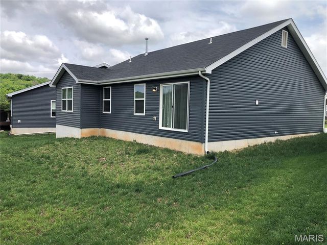 805 Valley Pine Drive, Fenton, MO 63026