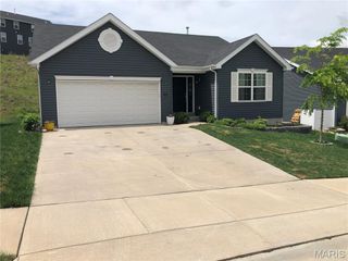 805 Valley Pine Drive, Fenton, MO 63026