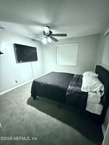 1042 JAMAICA Road E, Jacksonville, FL 32216