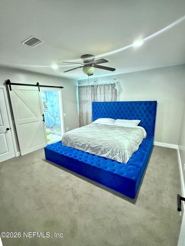 1042 JAMAICA Road E, Jacksonville, FL 32216