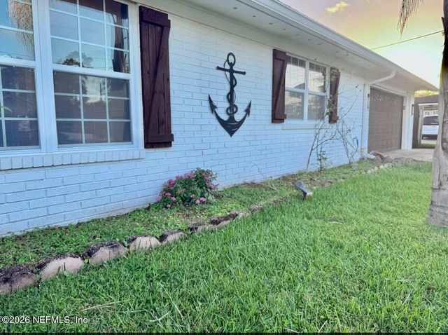 1042 JAMAICA Road E, Jacksonville, FL 32216