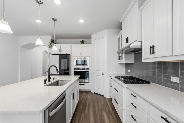 1434 Cypress Thorn Drive, Arlington, TX 76005
