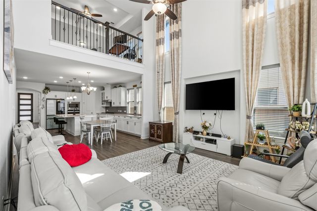 1434 Cypress Thorn Drive, Arlington, TX 76005
