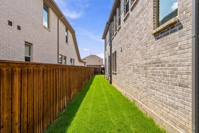 1434 Cypress Thorn Drive, Arlington, TX 76005