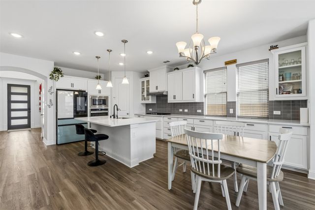 1434 Cypress Thorn Drive, Arlington, TX 76005