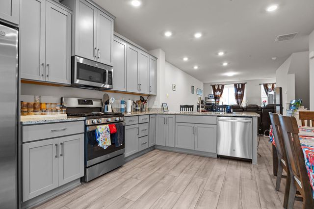 108 ANNAPOLIS ST, Bensalem, PA 19020