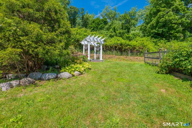 34 West Street, Newtown, CT 06470