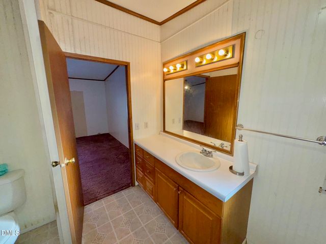 8621 Hicksboro Road, Oxford, NC 27565