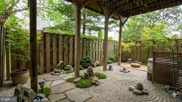 1057 LEXUS WAY, Herndon, VA 20170