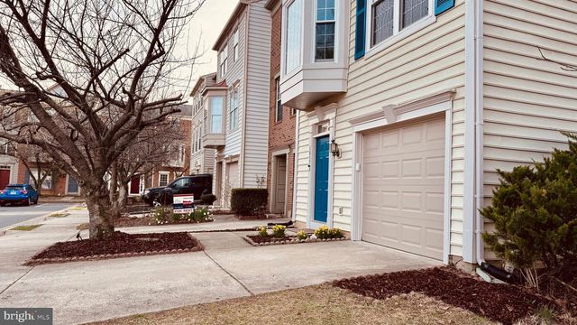 1057 LEXUS WAY, Herndon, VA 20170