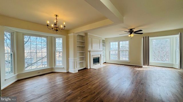 1057 LEXUS WAY, Herndon, VA 20170