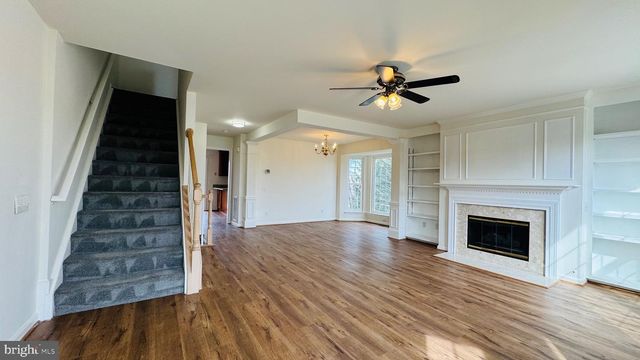 1057 LEXUS WAY, Herndon, VA 20170