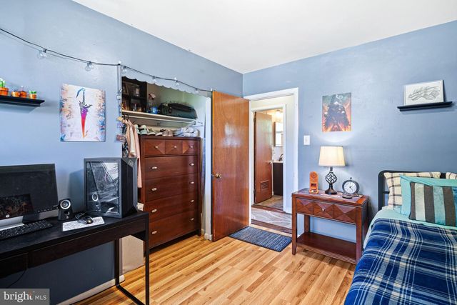 121 DOBBS AVE, Bellmawr, NJ 08031