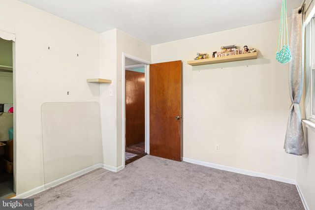 121 DOBBS AVE, Bellmawr, NJ 08031