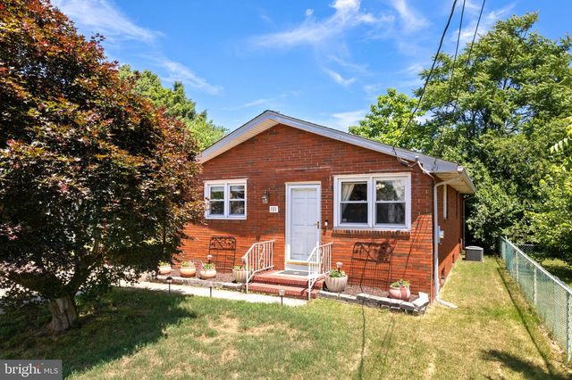 121 DOBBS AVE, Bellmawr, NJ 08031