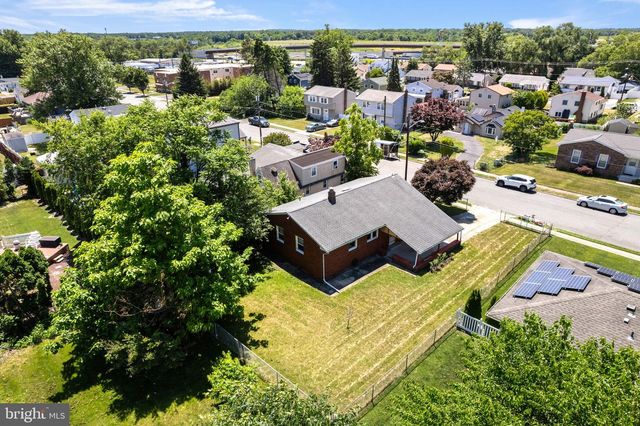 121 DOBBS AVE, Bellmawr, NJ 08031
