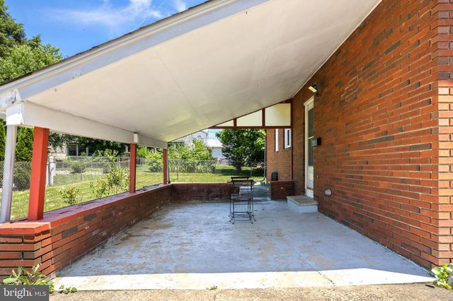 121 DOBBS AVE, Bellmawr, NJ 08031