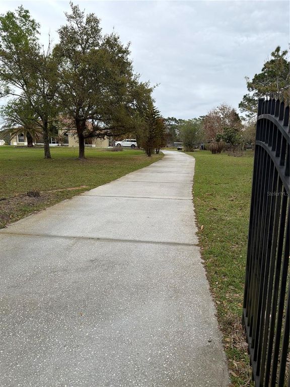 Image 2 of property listing at 3811 BANCROFT BOULEVARD, Orlando, FL 32833