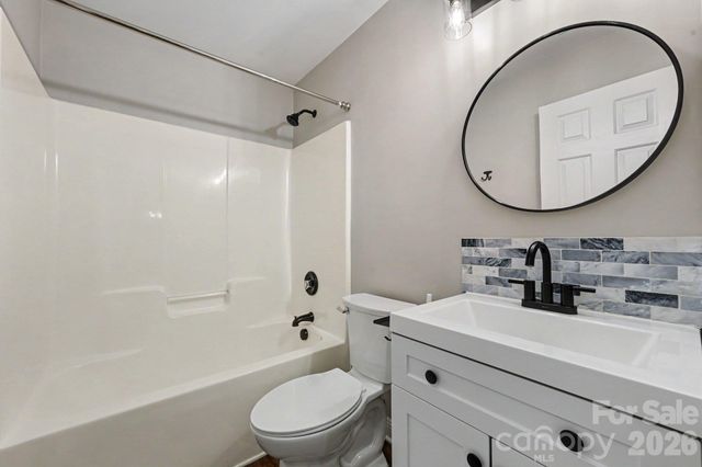 2321 Grayson Parkway, Monroe, NC 28110