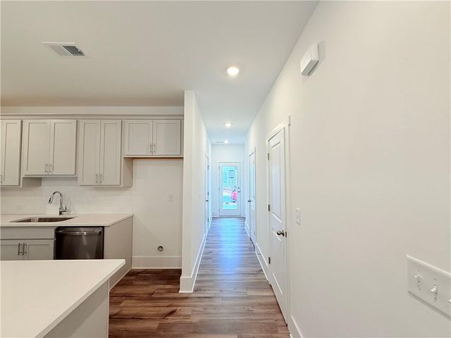 1565 Driggs NW Drive, Atlanta, GA 30318