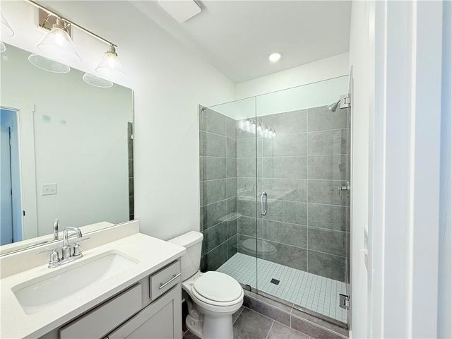 1565 Driggs NW Drive, Atlanta, GA 30318