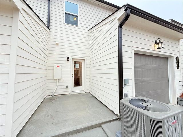 1565 Driggs NW Drive, Atlanta, GA 30318