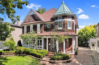 655 Chester Street, Birmingham, MI 48009