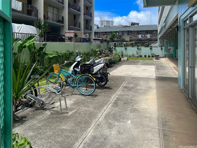 1122 Kinau Street 803, Honolulu, HI 96814